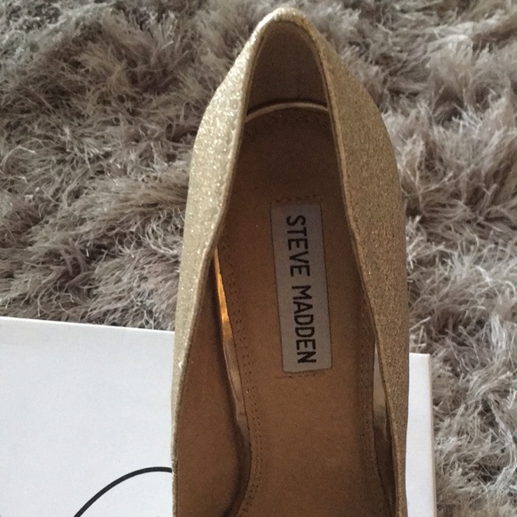 NEW Steve Madden Miley Pale Gold w/Metal Heel PROM - Picture 3 of 5